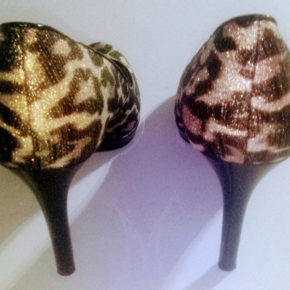 Bandolind woman's heels size 9 1/2 - Picture 3 of 4